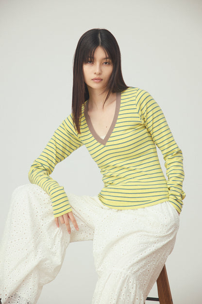 V neck L/S T
