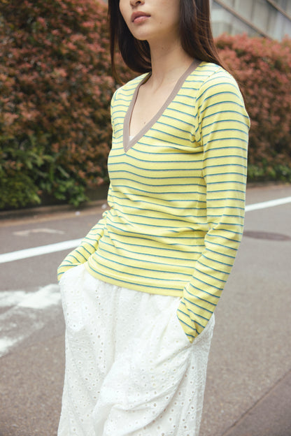 V neck L/S T