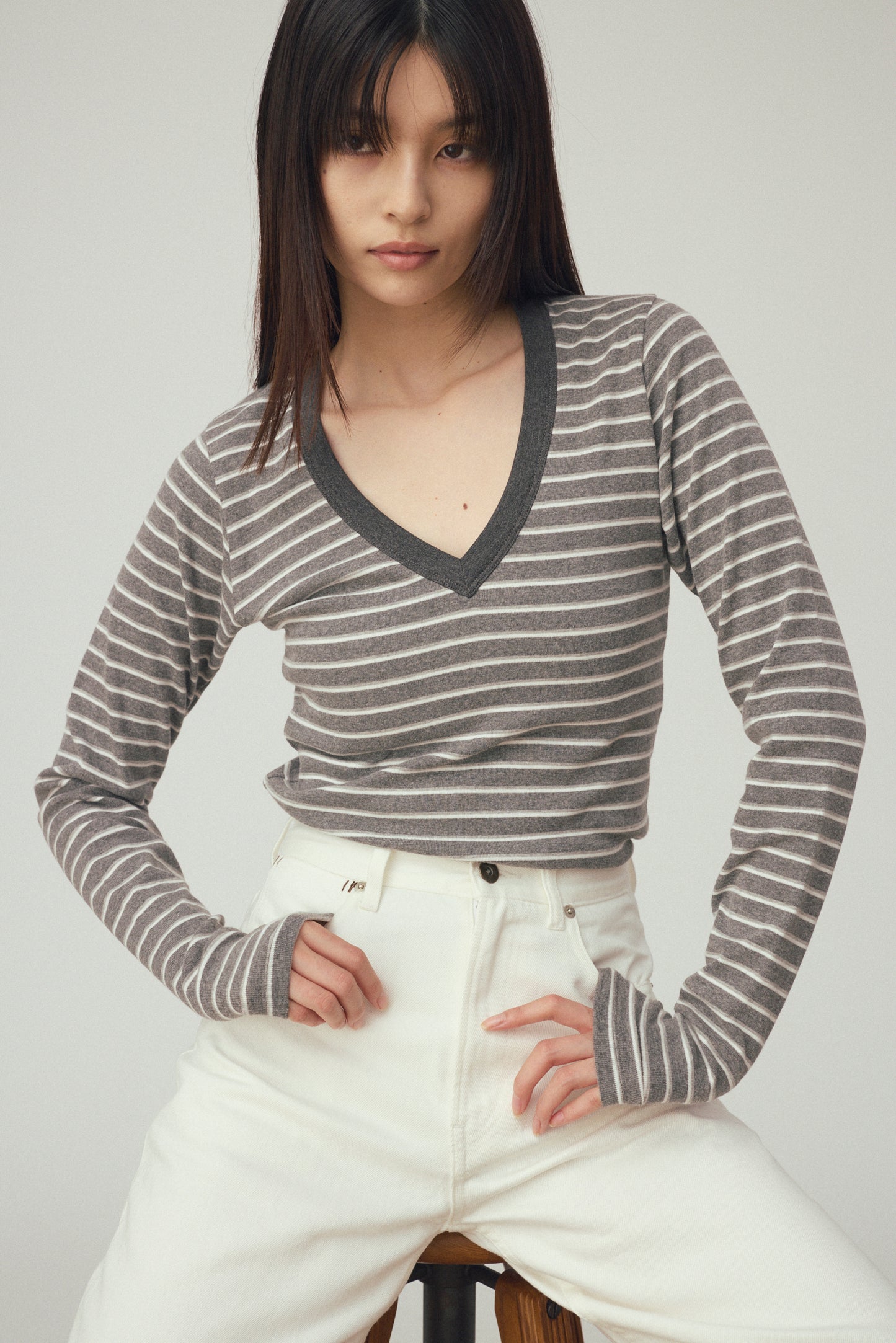 V neck L/S T