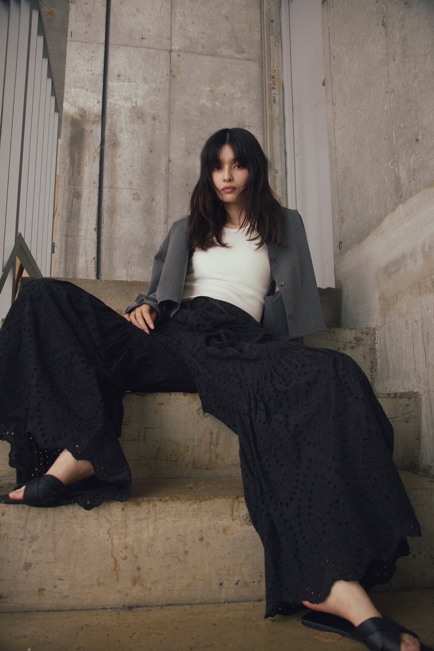 PHANTOM LACE VOLUME PANTS