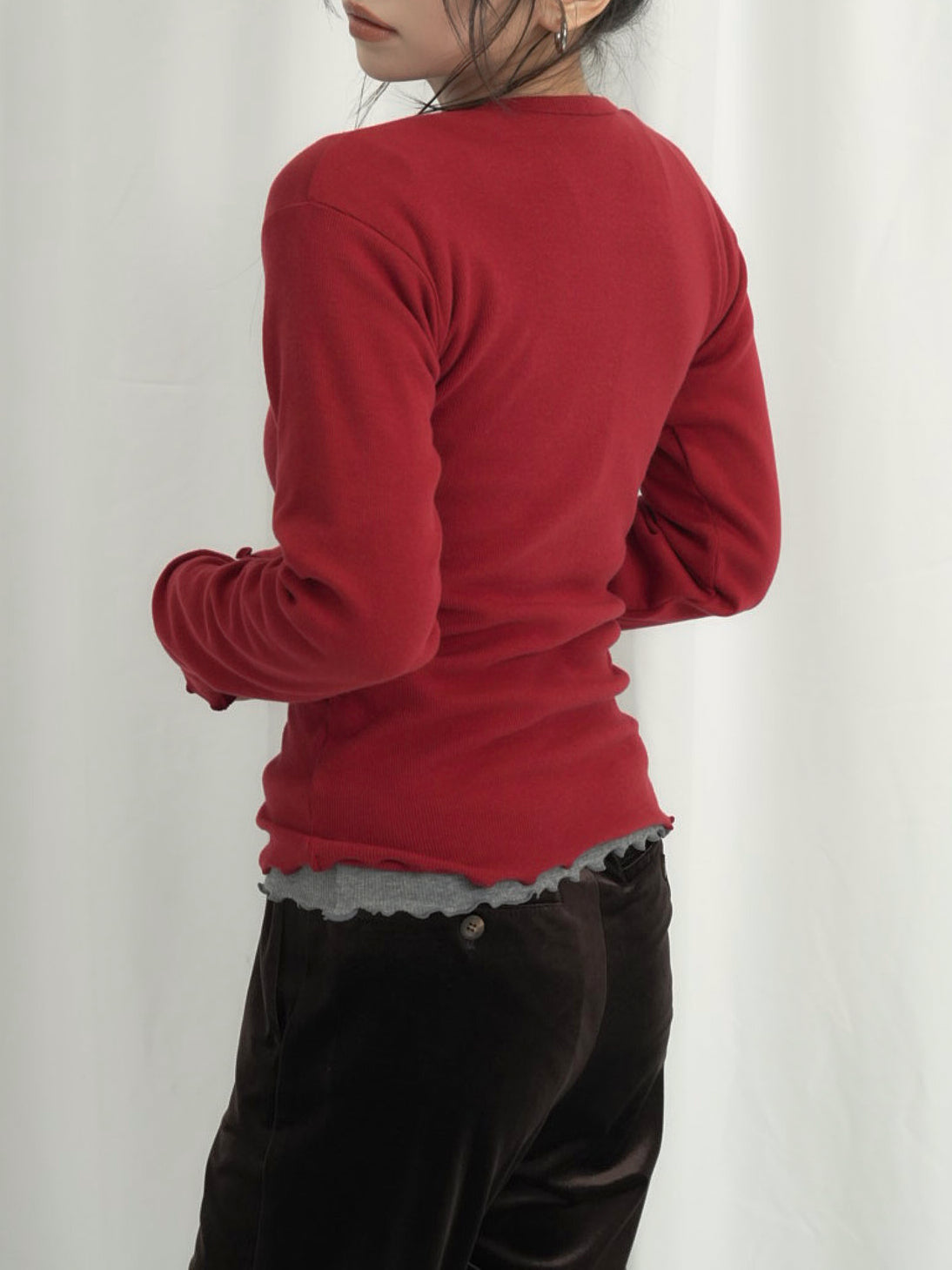 TENDER SKIN HENLY NECK